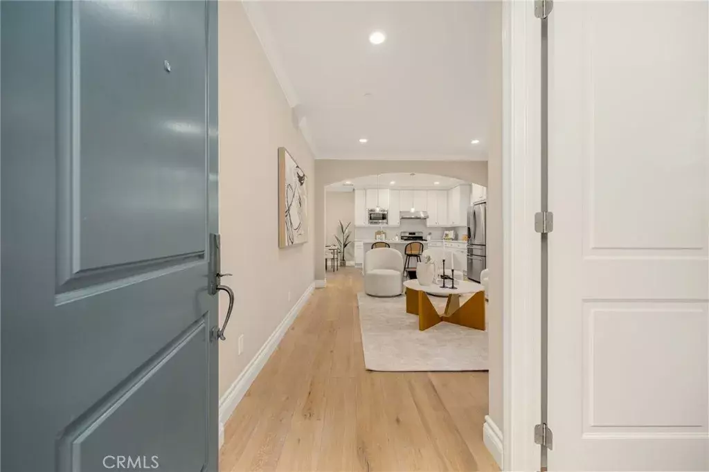 Irvine, CA 92620,56 Strawberry