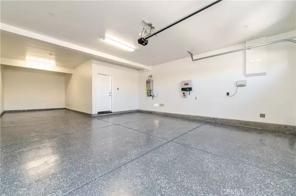 Murrieta, CA 92563,30183 Redding