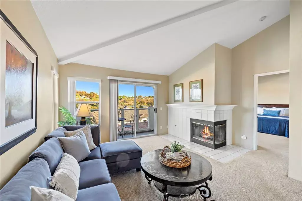 Laguna Niguel, CA 92677,30902 Clubhouse Drive #6H