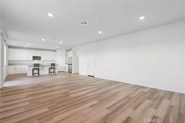 Lake Elsinore, CA 92532,19536 Hanging Rock Road