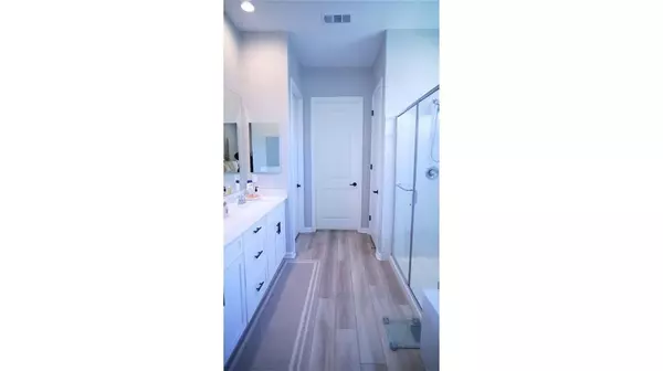 Corona, CA 92833,11972 Wandering Way