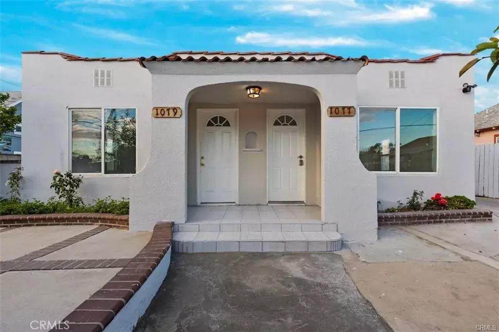 Santa Ana, CA 92703,1077 W 3rd