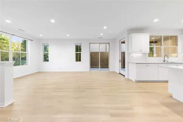 Irvine, CA 92620,75 Henson