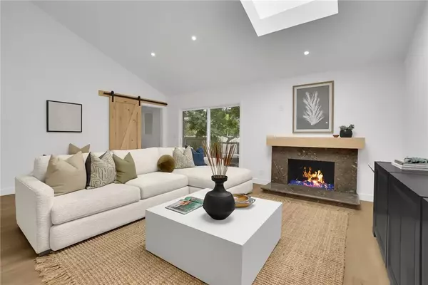 Irvine, CA 92604,64 Sandpiper #28