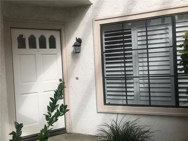 Irvine, CA 92614,21 Silkberry