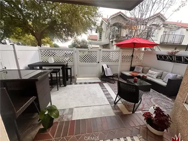 Rancho Santa Margarita, CA 92688,21 Silktassel