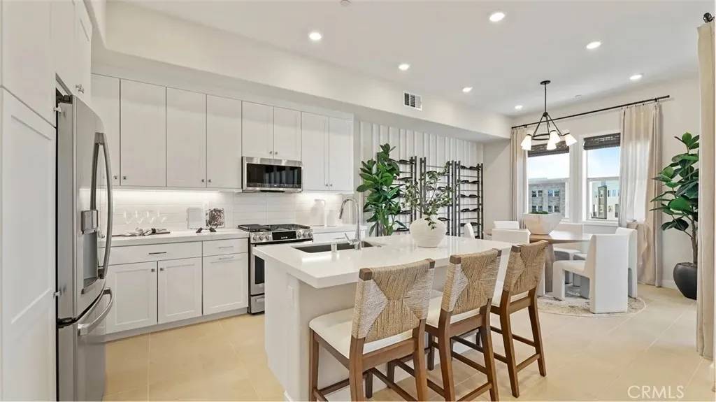 1295 Snowberry Place, Montebello, CA 90640