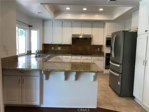 Irvine, CA 92620,3 Morris