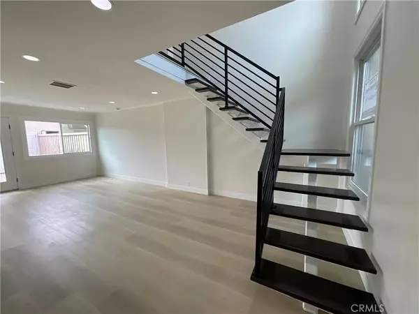 Huntington Beach, CA 92646,9745 Port Royal