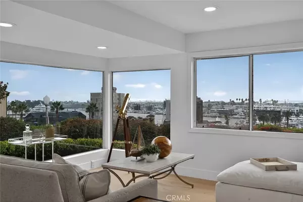 Newport Beach, CA 92663,233 Santa Ana