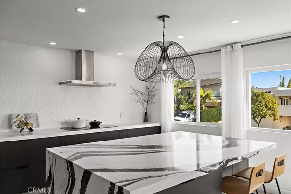 Dana Point, CA 92629,33791 Mariana Dr #1