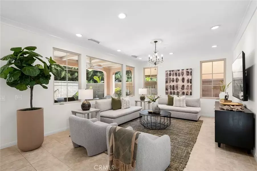 61 Lupari, Irvine, CA 92618