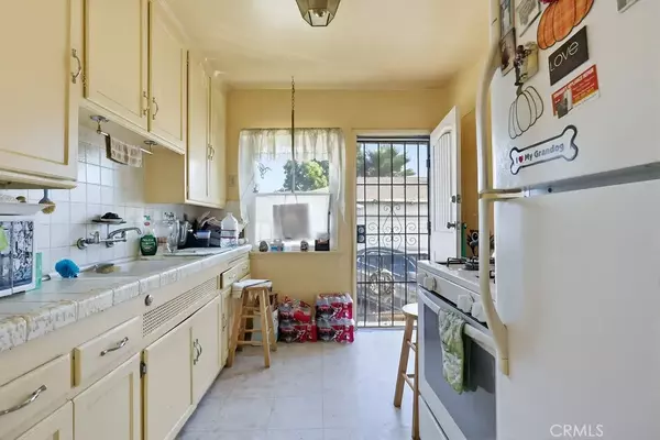 Inglewood, CA 90305,9132 Crenshaw Boulevard