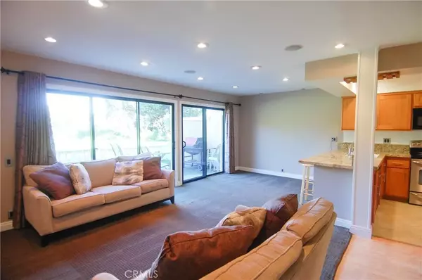 San Clemente, CA 92672,718 Calle Bahia