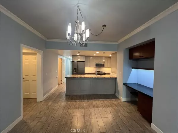 Fountain Valley, CA 92708,11630 Warner #414