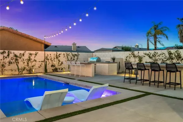 Indio, CA 92201,43755 Reclinata