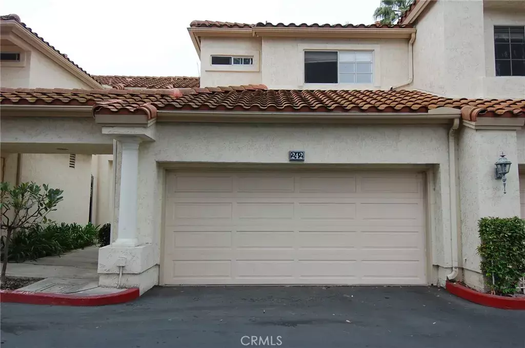 San Clemente, CA 92672,242 Via Presa