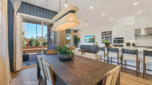 Montebello, CA 90640,725 Walnut Terrace