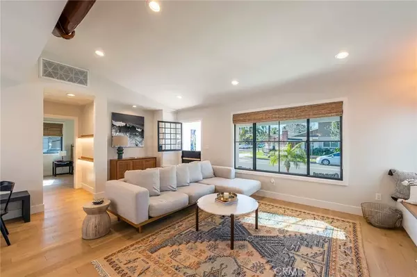 Huntington Beach, CA 92648,1204 Pecan