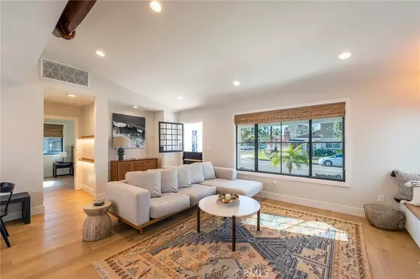 Huntington Beach, CA 92648,1204 Pecan