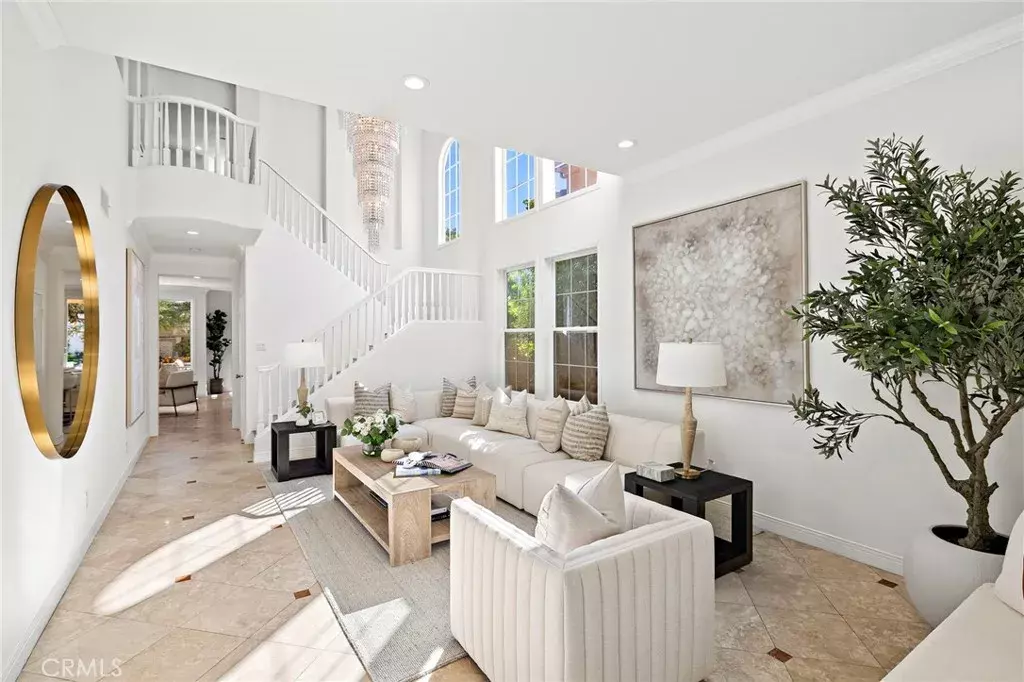 Irvine, CA 92602,18 Bel Spring