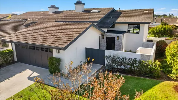 5 Curl, Corona Del Mar, CA 92625