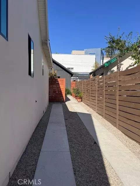 Pasadena, CA 91104,869 Howard St