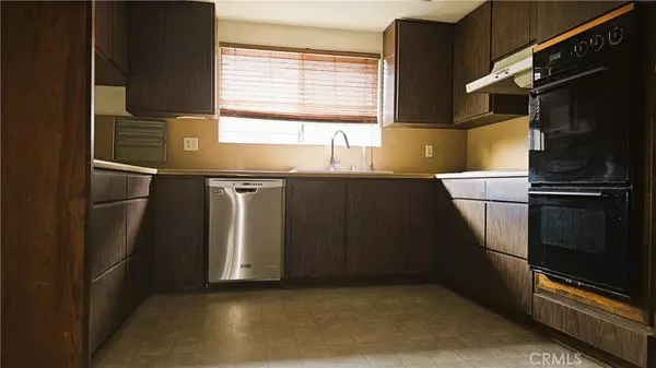 Midway City, CA 92655,8132 Legion