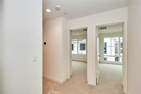 Carlsbad, CA 92008,4581 Amaranth Lane