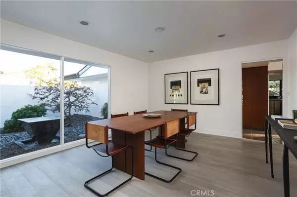 Newport Beach, CA 92660,1001 Nottingham Road