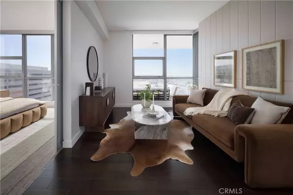 Santa Ana, CA 92707,9 MacArthur Place #508