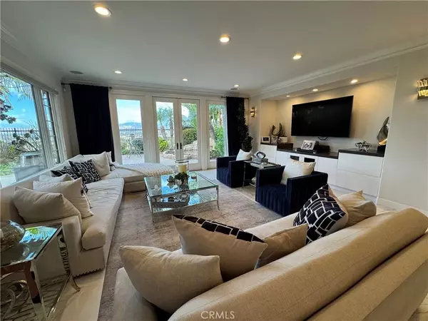 Irvine, CA 92603,26 Dreamlight