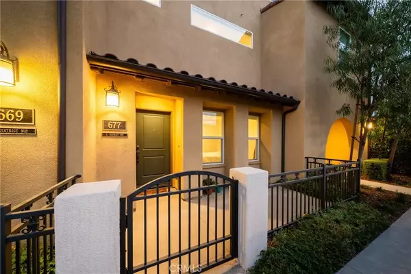 Anaheim, CA 92805,677 S District