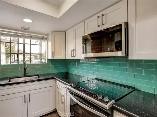 Mission Viejo, CA 92691,23391 La Crescenta