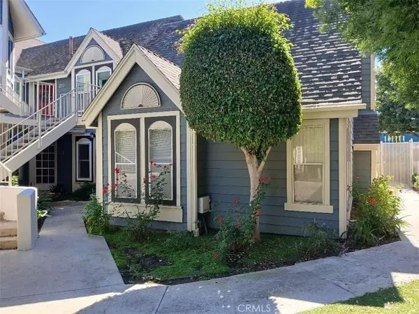 810 Baker #112, Costa Mesa, CA 92626