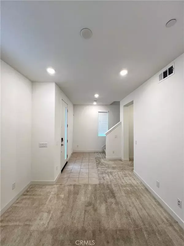 Anaheim, CA 92801,1645 W Lincoln Avenue #101