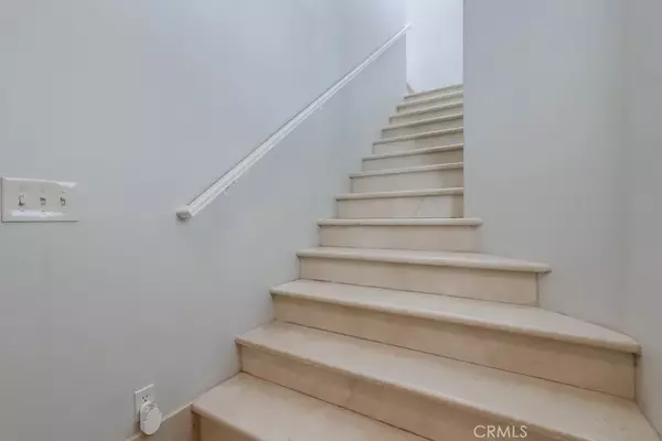 Aliso Viejo, CA 92656,64 Bryce Canyon