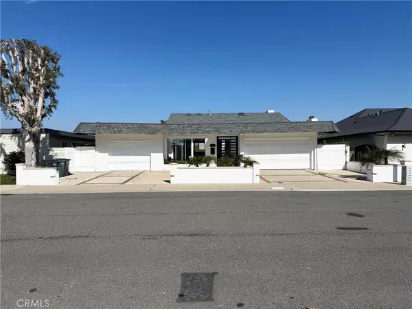 16602 Wellington, Huntington Beach, CA 92649