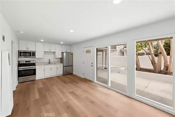 240 Avenida Lobeiro #B, San Clemente, CA 92672