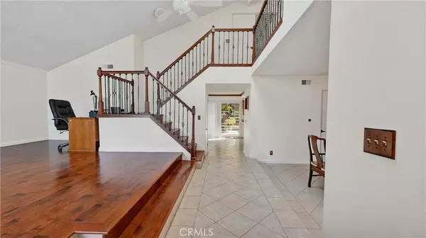 Irvine, CA 92606,14272 Saarinen Court