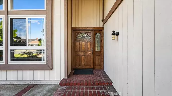 Irvine, CA 92606,14272 Saarinen Court