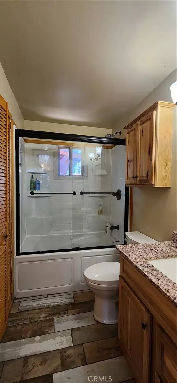 Big Bear City, CA 92314,822 W Country Club