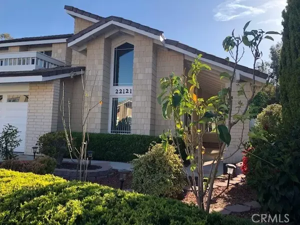 Lake Forest, CA 92630,22121 Apache