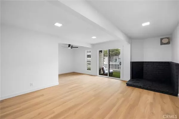 Newport Beach, CA 92661,421 E Balboa Blvd