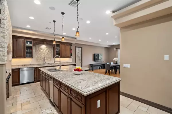 Woodland Hills, CA 91364,4630 Esparto Road North