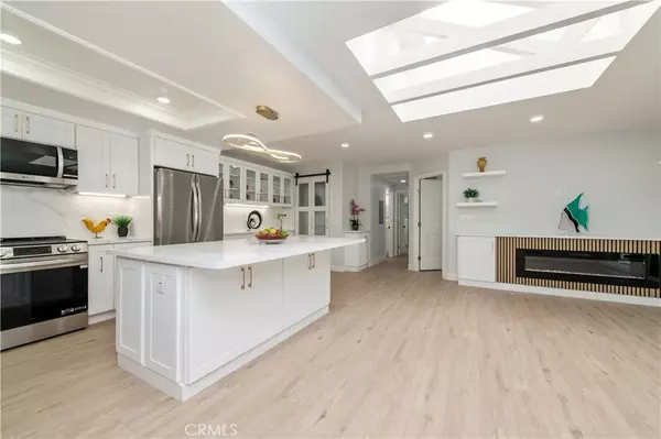 2112 Via Puerta #N, Laguna Woods, CA 92637