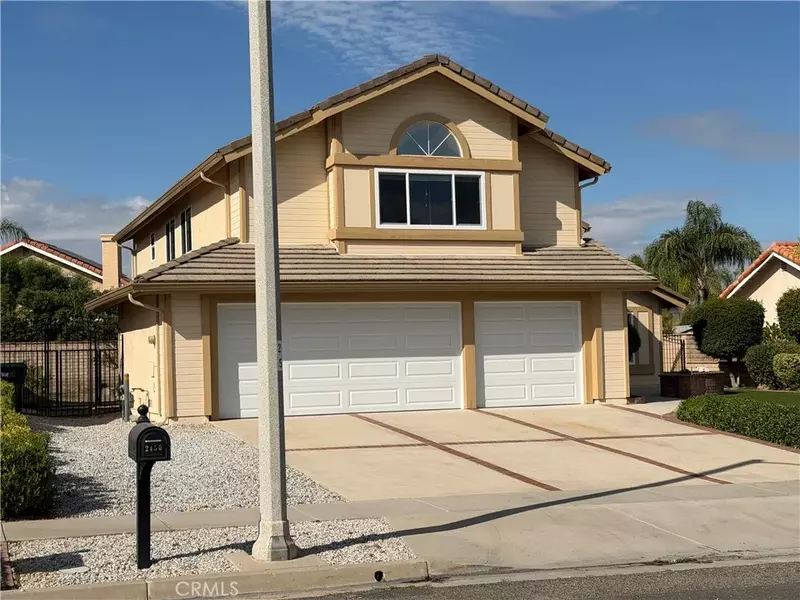 2450 Via Pacifica, Corona, CA 92882