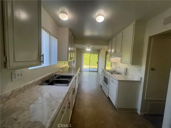 Cerritos, CA 90703,12123 Eastman