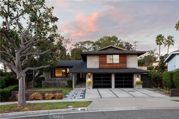 1944 Flamingo Drive, Costa Mesa, CA 92626