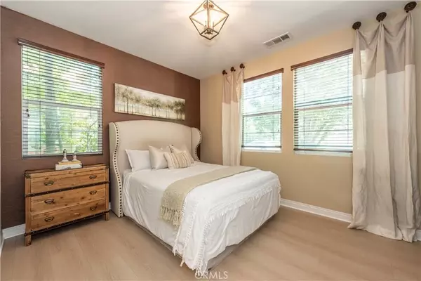 Irvine, CA 92618,181 Compass